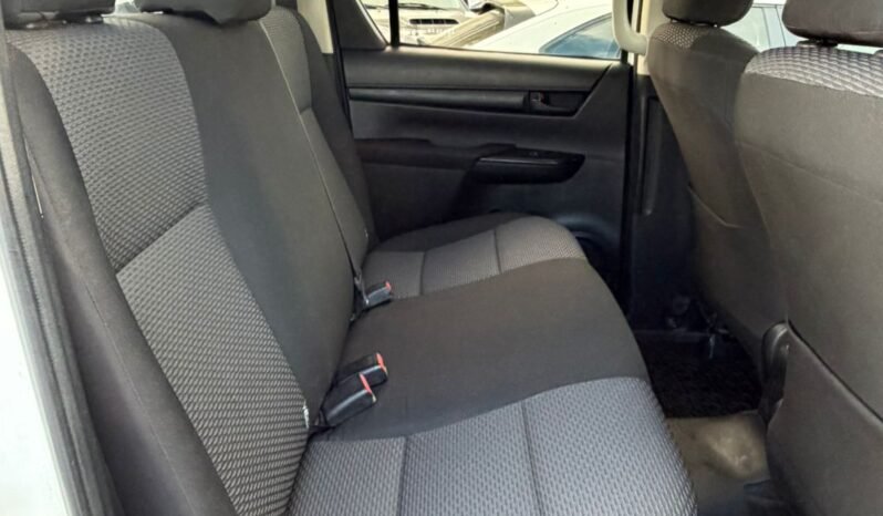 TOYOTA HILUX DX 2.4 4X4 DC MT 2017 full