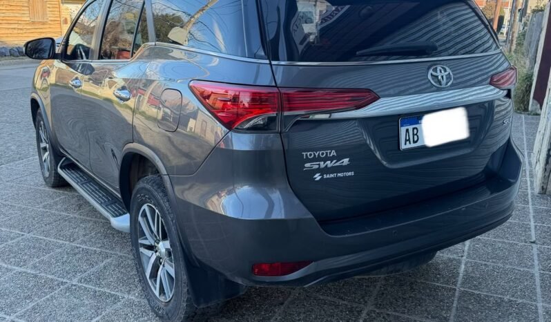 TOYOTA HILUX SW4 SRX 2.8 4X4 AT 2017 full