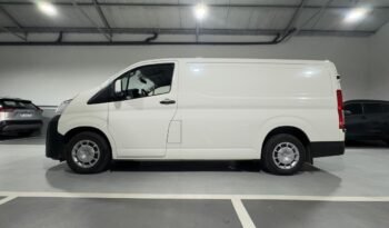 TOYOTA HIACE L1 H1 2.8 AT 2025 full