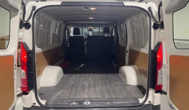 TOYOTA HIACE L1 H1 2.8 AT 2025 full