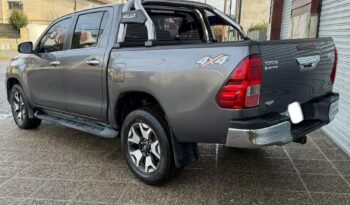 TOYOTA HILUX SRX AT 2.8 4X4 AT 2020 full