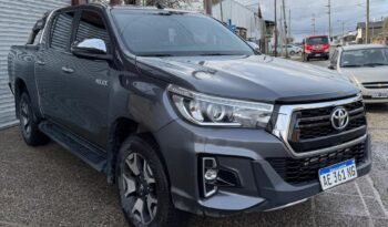 TOYOTA HILUX SRX AT 2.8 4X4 AT 2020 full