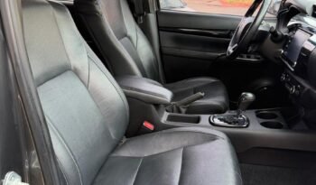 TOYOTA HILUX SRX AT 2.8 4X4 AT 2020 full