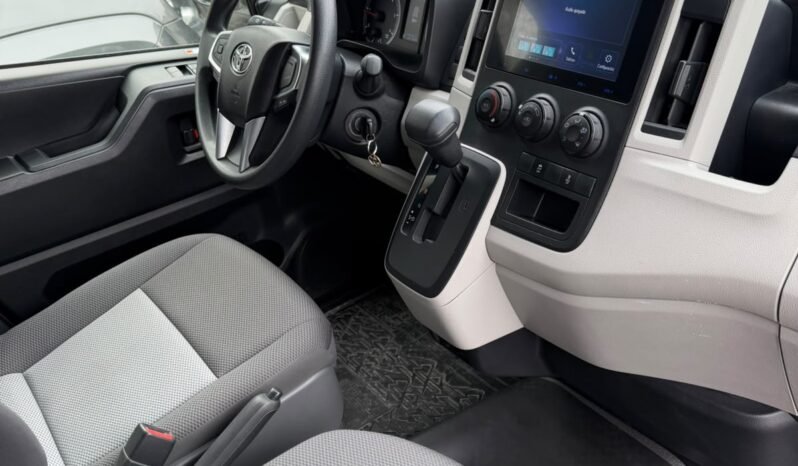 TOYOTA HIACE L1 H1 2.8 AT 2025 full