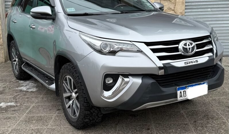 TOYOTA HILUX SW4 SRX AT 2.8 4X4 2018 full