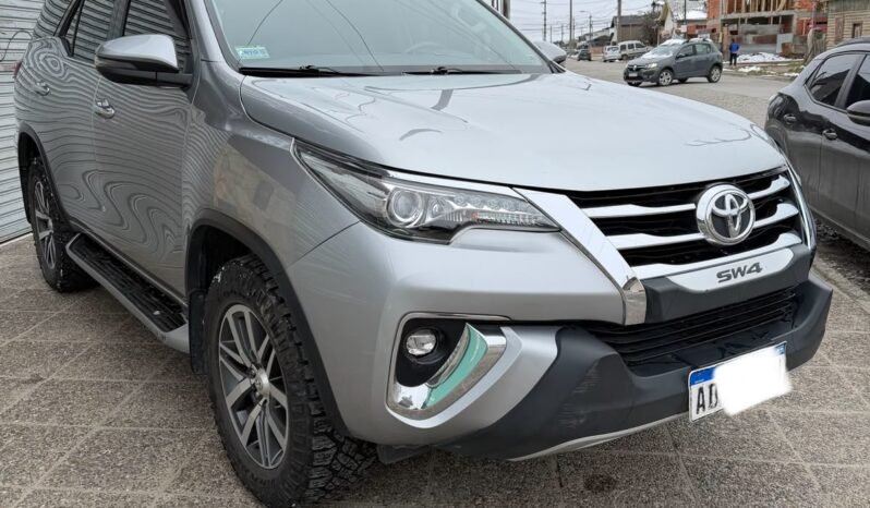 TOYOTA HILUX SW4 SRX AT 2.8 4X4 2018 full