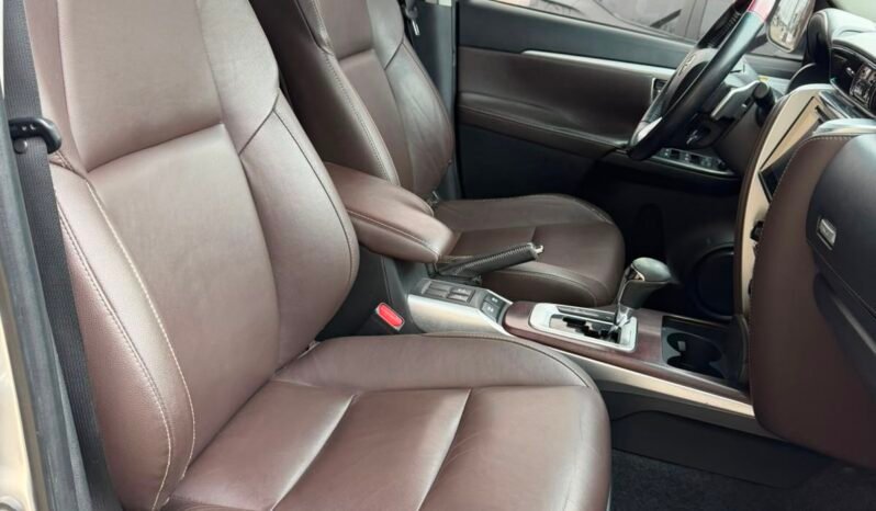 TOYOTA HILUX SW4 SRX AT 2.8 4X4 2018 full