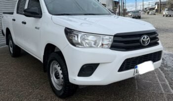 TOYOTA HILUX DX 2.4 4X4 6M/T 2022 full