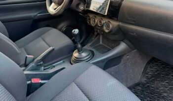 TOYOTA HILUX DX 2.4 4X4 MT 2018 full