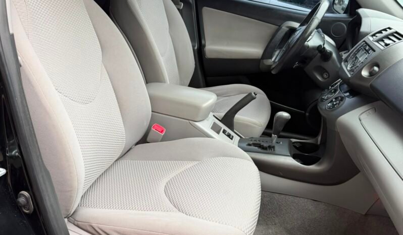 TOYOTA RAV4 2.4 4X4 AT 2013 full