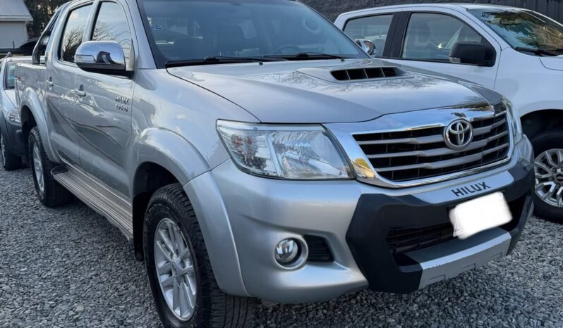 TOYOTA HILUX SRV 3.0 4X4 MT 2015 full