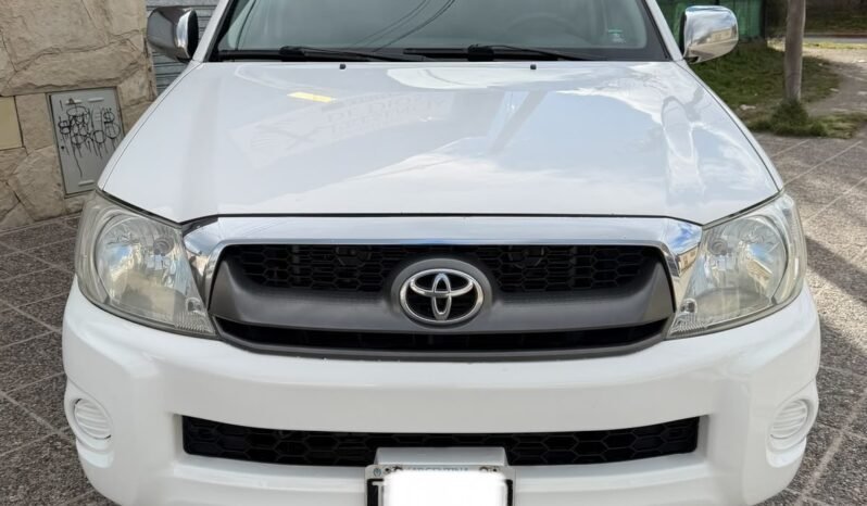 TOYOTA HILUX DX PACK 2.5 4X2 2010 full