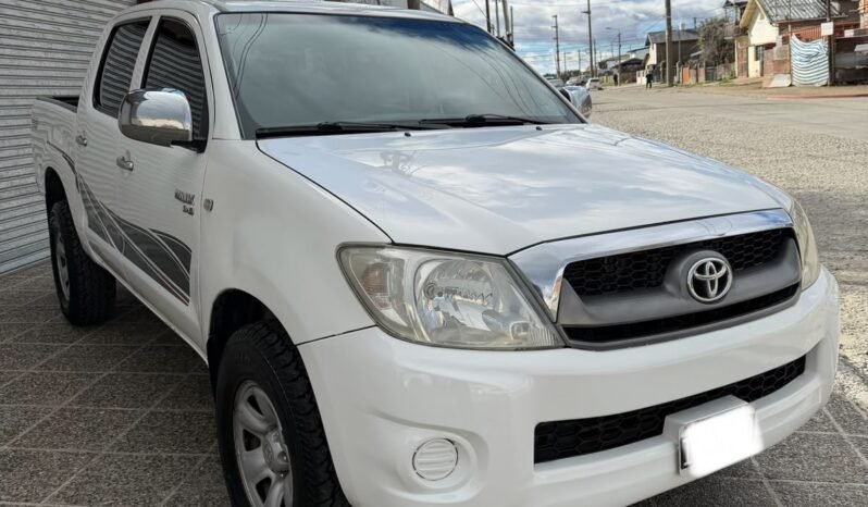 TOYOTA HILUX DX PACK 2.5 4X2 2010 full