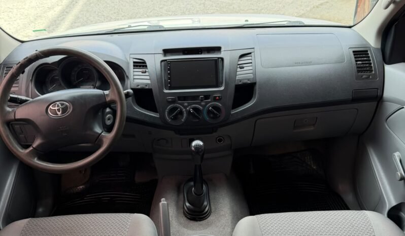 TOYOTA HILUX DX PACK 2.5 4X2 2010 full