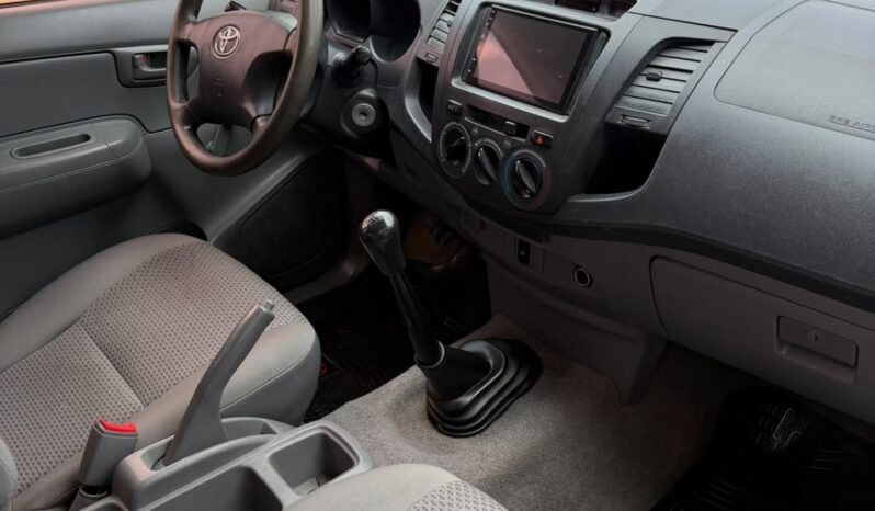 TOYOTA HILUX DX PACK 2.5 4X2 2010 full