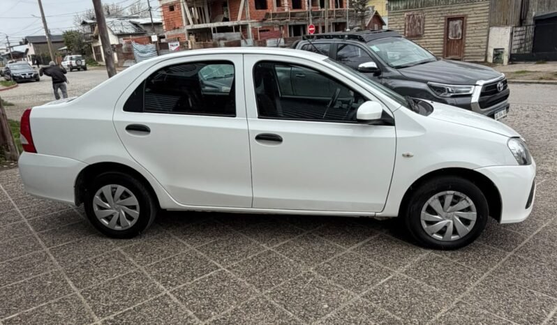 TOYOTA ETIOS X 1.5 6M/T 2023 full