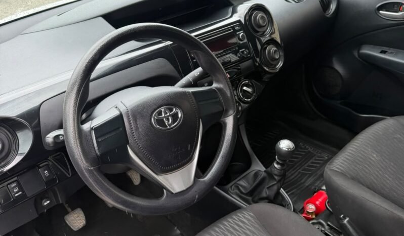 TOYOTA ETIOS X 1.5 6M/T 2023 full
