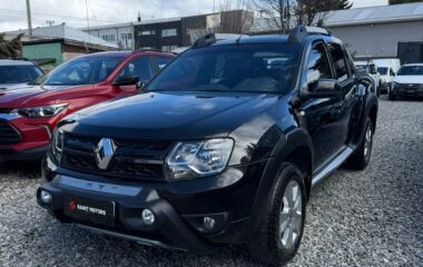 RENAULT DUSTER OROCH PRIVILEGE 2.0 MT 2017