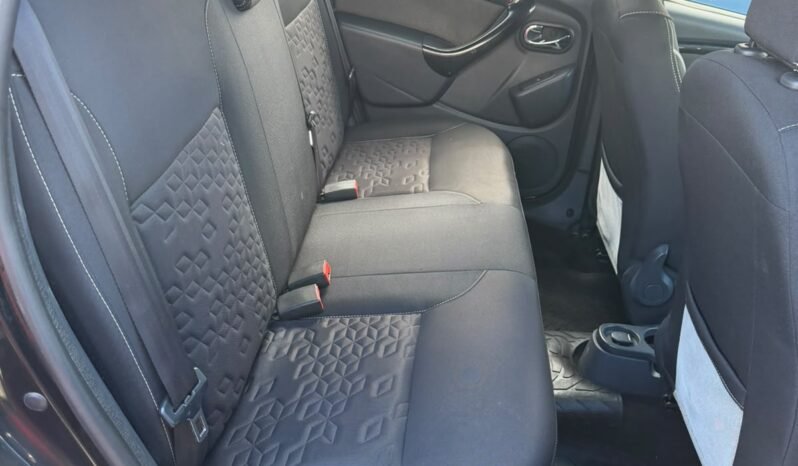 RENAULT DUSTER OROCH PRIVILEGE 2.0 MT 2017 full