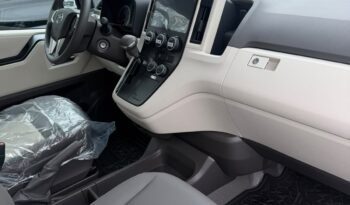 TOYOTA HIACE COMMUTER 2.8 TDI 14+1 0KM full