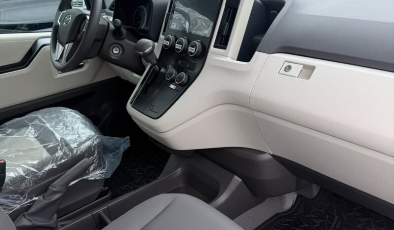 TOYOTA HIACE COMMUTER 2.8 TDI 14+1 0KM full