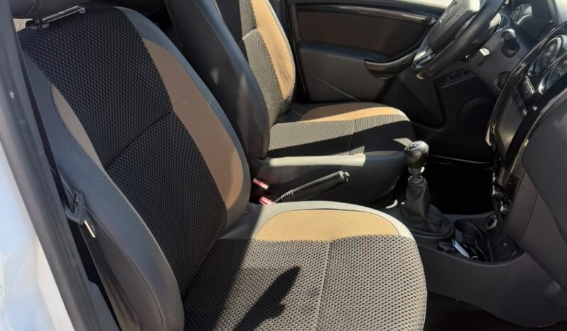 RENAULT DUSTER PRIVILEGE 2.0 4X4 MT 2019 full